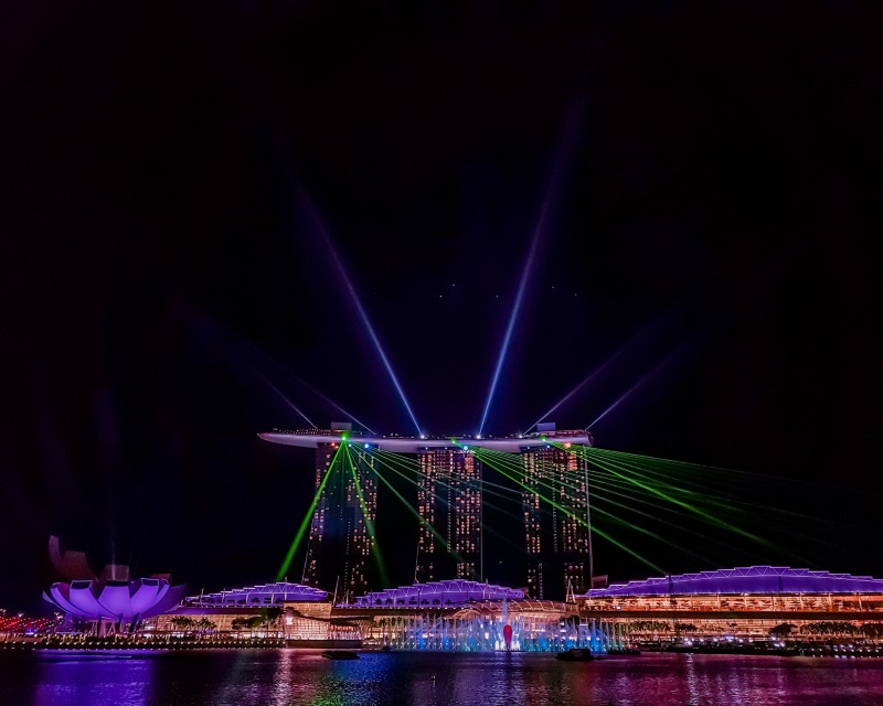 Spectra is an entertaining nightly light and water show staged in front of Marina Bay Sands Hotel at Bayfront Promenade, SG.